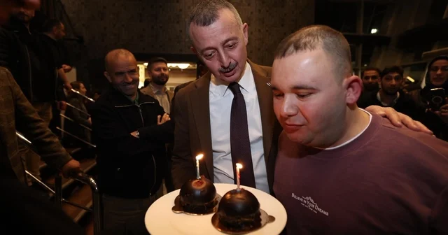 Arif e iftar sofrasında sürpriz doğum günü Kocaeli Haberleri