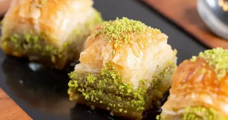 Uzmanlar uyarıyor: Bayramda tatlı tüketimine dikkat Sağlık Haberleri