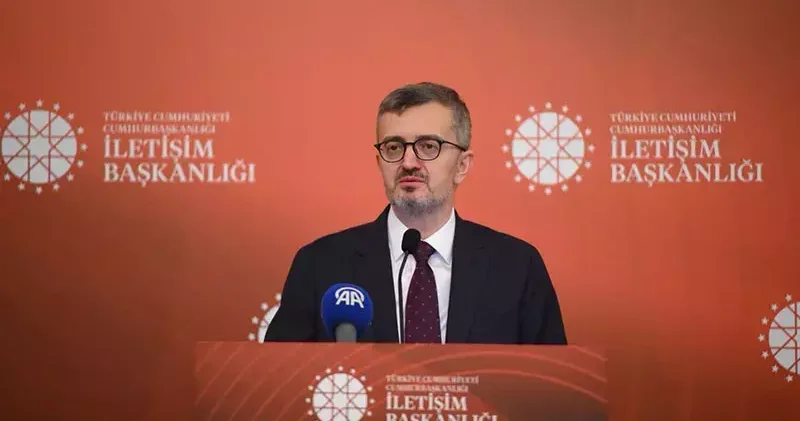 İletişim Başkanı Duran, iftarda basın mensupları ile bir araya geldi