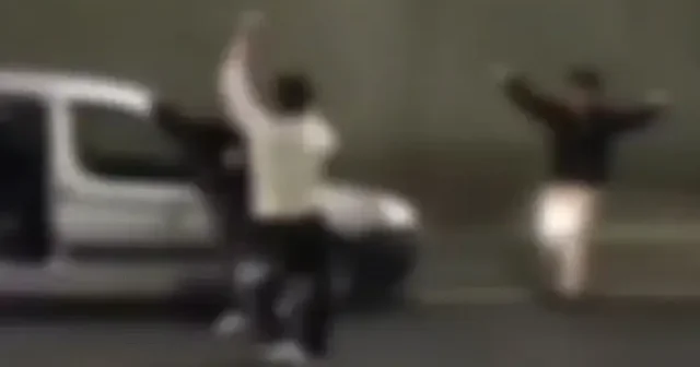 Tünelde yolu tıkayıp dans eden sürücüye ceza yağdı VİDEO İZLE