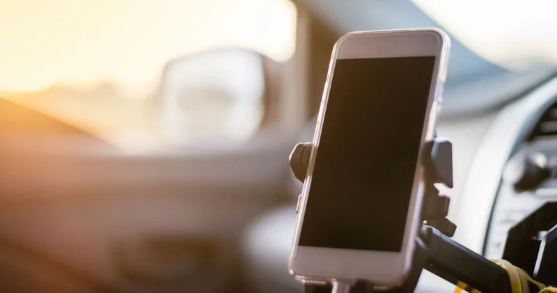 Yolda çocukların dinleyebileceği podcastler