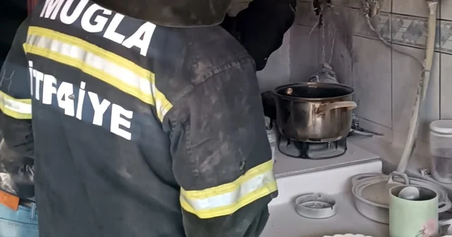 Evde çıkan yangın ev sahibinin müdahalesi ile söndürüldü Muğla Haberleri