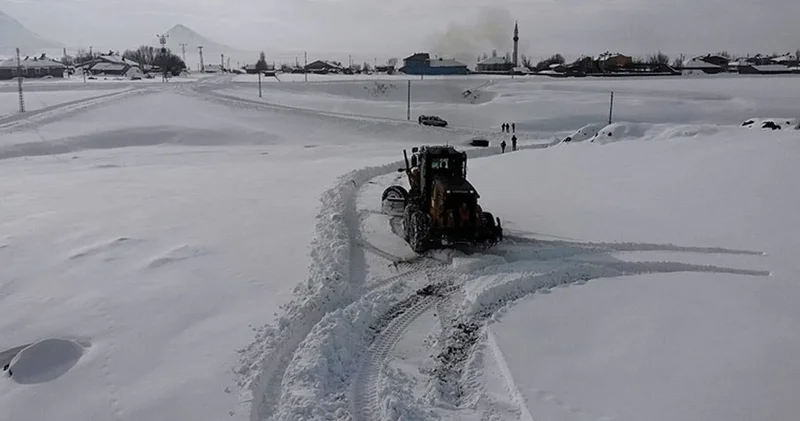 Erzurum’da hayat durdu: 148 köy yoluna ulaşım sağlanamıyor