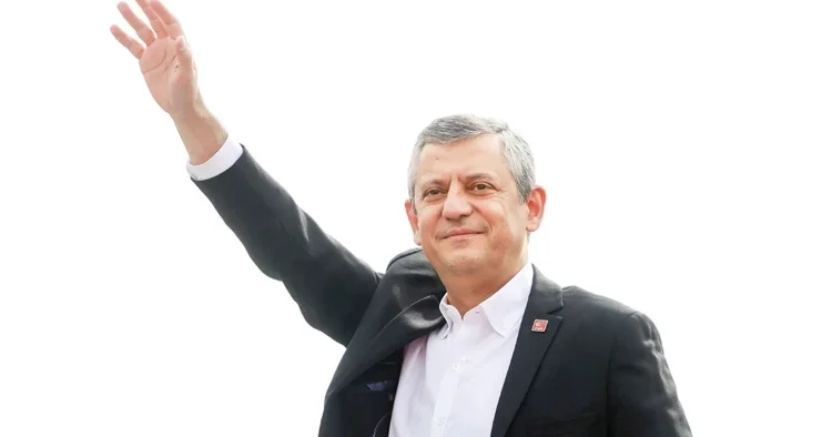 Özel’den Gençlere vaatler: yasaksız Türkiye vizesiz Avrupa