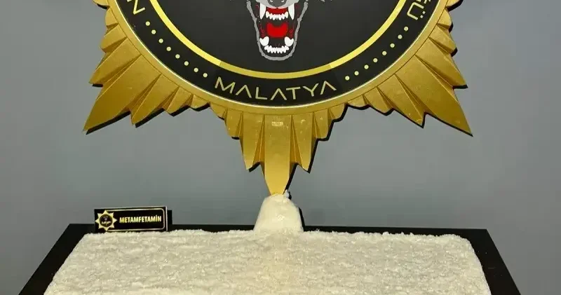 Malatya da yolcu otobüsünde 11 kilo 400 gram sentetik uyuşturucu ele geçirildi Malatya Haberleri