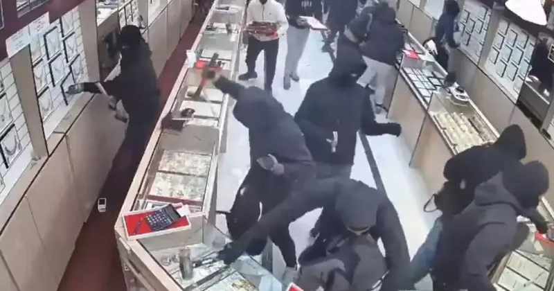 Her şey 1 dakikada oldu! 75 milyon liralık dev soygun kamerada