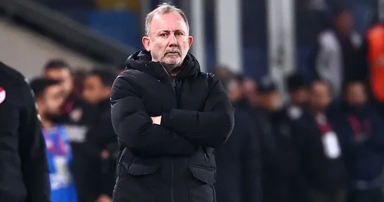 Murat Kaytaz dan maç sonu Sergen Yalçın açıklaması: Halsizliği vardı, serum bağlandı