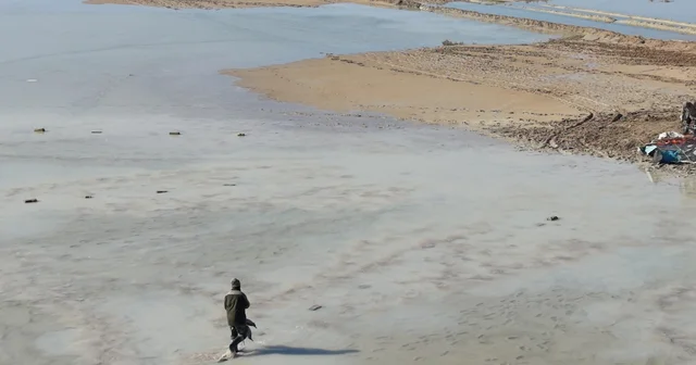 Kaçak avcılar doğa koruma ekiplerine ateş açtı, o anlar dron kamerasında Aksaray Haberleri