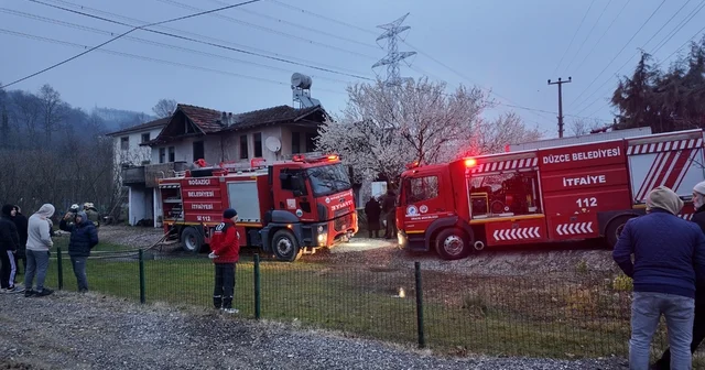 Evinde çıkan yangında dumandan zehirlenen kadın öldü Düzce Haberleri