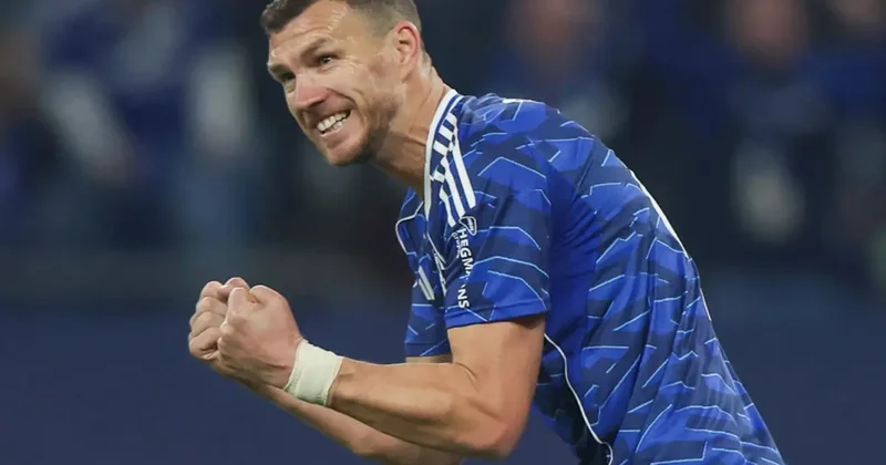 Edin Dzeko aynı maçta önce mutluluğu sonra da kabusu yaşadı