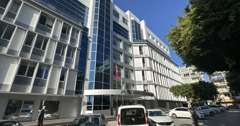 Mersin Büyükşehir Belediyesi nde rüşvet ve ihale soruşturması: Özel kalem müdürü dahil yedi tutuklama Mersin Haberleri
