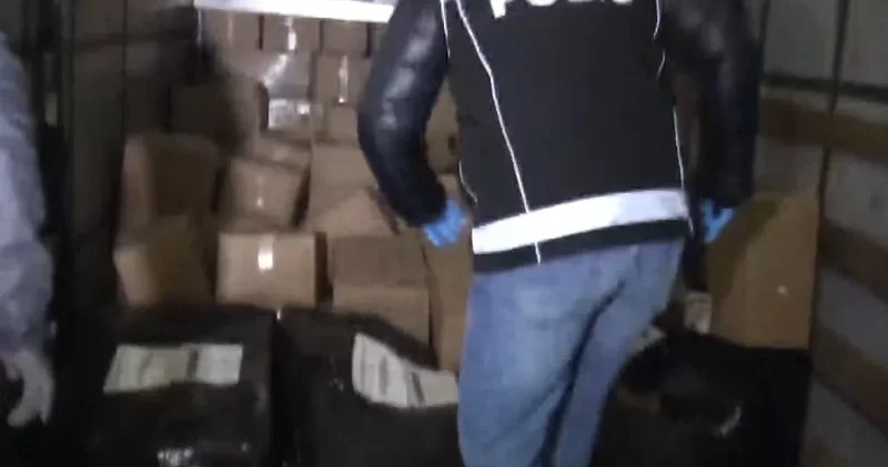 İstanbul’un göbeğinde yarım tonluk uyuşturucu sevkiyatı