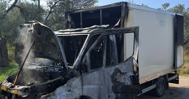 Ayvacık ta kamyonet yangını Çanakkale Haberleri