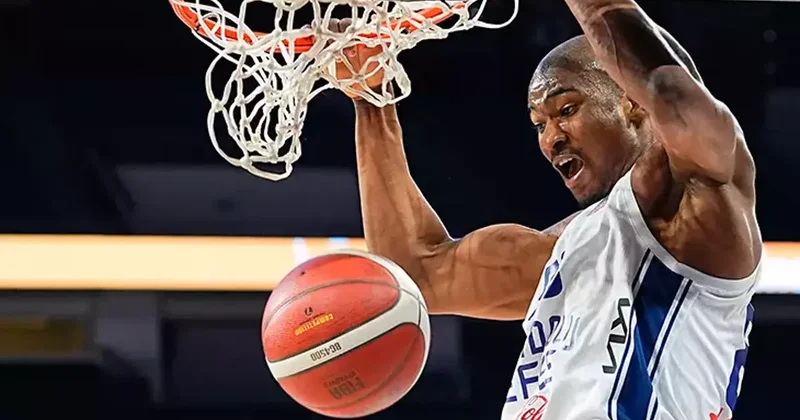 Kai Jones coştu, derbiyi Efes kazandı... Anadolu Efes Beşiktaş GAİN maç sonucu 89 80 Fanatik Gazetesi Basketbol Haberleri Spor