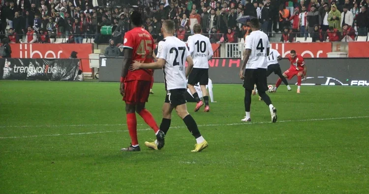 Amed Sportif Faaliyetler 2 0 Manisa FK