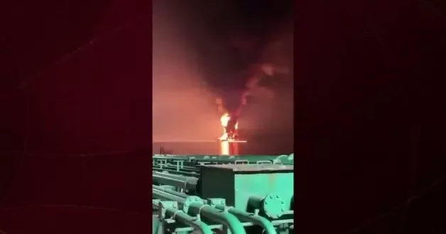 ABD ye ait bir petrol tankeri BAE açıklarında vuruldu