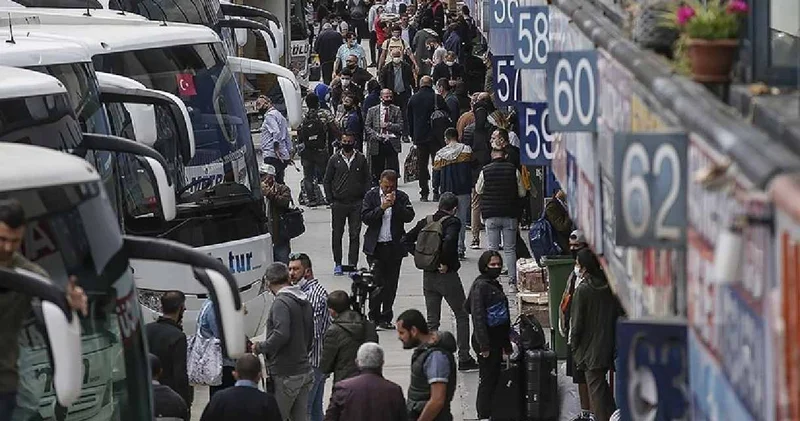 Bayram öncesi biletler peynir ekmek gibi satıldı