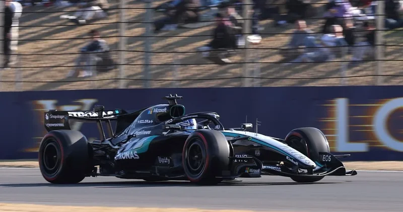 Formula 1 de tarihi zafer: Antonelli Çin de rahat kazandı