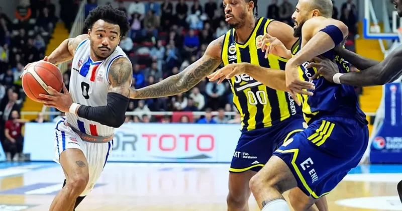 Büyükçekmece Fenerbahçe maçında olay: Kadın ve çocuklar darp edildi