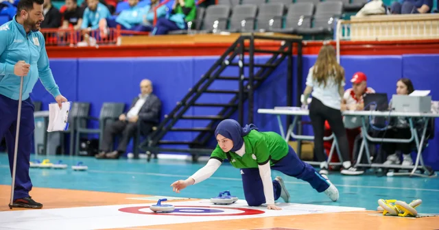 ÜNİLİG salon hokeyi ve Floor Curling Türkiye müsabakaları GAÜN de başladı Gaziantep Haberleri