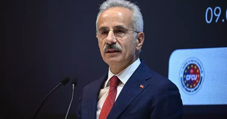 Bakan Uraloğlu ndan Hürmüz deki Türk gemilerine ilişkin açıklama