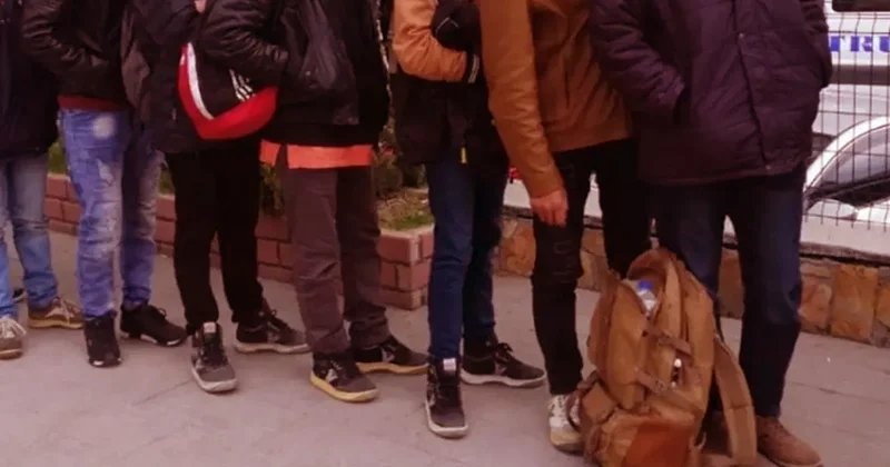 Türkleri de ilgilendiriyor! İspanya dan 500 bin göçmene çalışma izni Sözcü Gazetesi