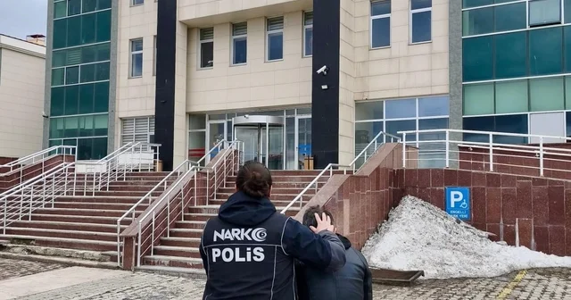 Kars ta torbacılara operasyon: Uyuşturucu satıcısı tutuklandı Kars Haberleri