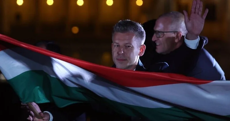 Ezici zaferin ardından Macaristan’da yeni hükümet için geri sayım başladı