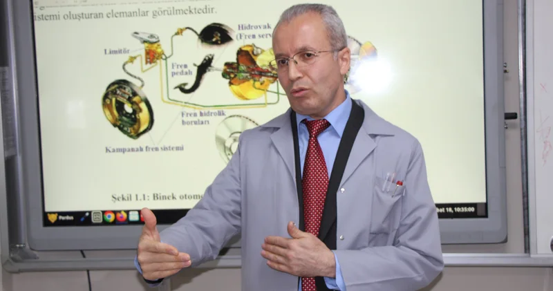 45 yaşında polislikten ayrılıp öğretmen oldu, emekliliğini 20 yıla uzattı Son dakika haberleri