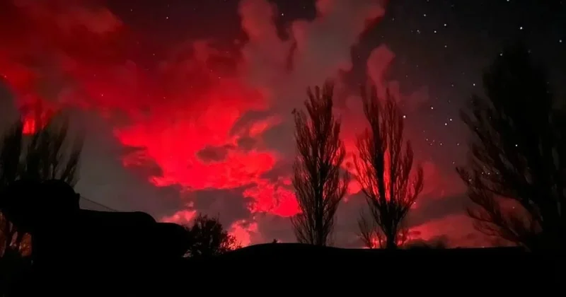 Bir anda kızıla boyanan gökyüzünün sırrı açığa çıktı Sözcü Gazetesi