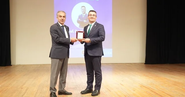 Ege Üniversitesinde teknoloji ve verinin geleceği konuşuldu İzmir Haberleri