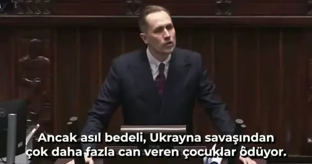 Polonya parlamentosunda İsrail e Nazi sembollü tepki: İsrail yeni Üçüncü Reich tir