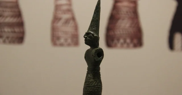 Vatandaş bulmuştu, Hititler in en küçük boyutlu Fırtına Tanrısı heykelciği ilk kez sergileniyor 3 bin 500 yıl önce yapılan heykelcik ilk kez ziyaretçilerle buluştu Çorum Haberleri