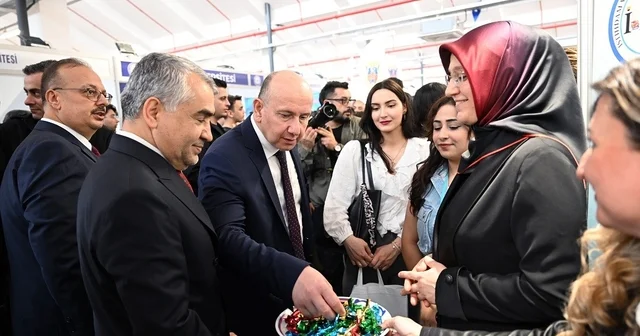 Rektör Kibar dan gençlere kariyer vurgusu Manisa Haberleri