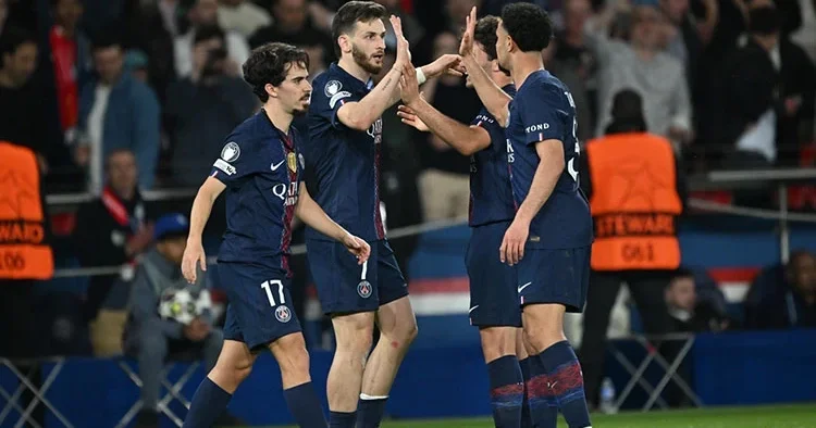 Liverpool 0 2 PSG (UEFA Şampiyonlar Ligi Çeyrek final)