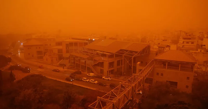 Daha önce kızıla boyamıştı: Tekrar geliyor! Tüm kıyı şeridini etkileyecek