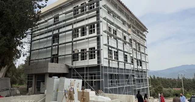 Arsuz da sosyal hizmet merkezi binasında çalışmalar sürüyor Hatay Haberleri