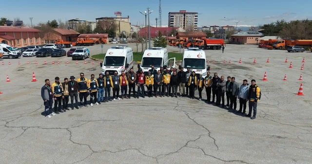 Ambulans sürücülerine sürüş eğitimi Muş Haberleri