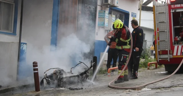 Tamir sırasında yanan elektrikli motosiklet küle döndü Aydın Haberleri