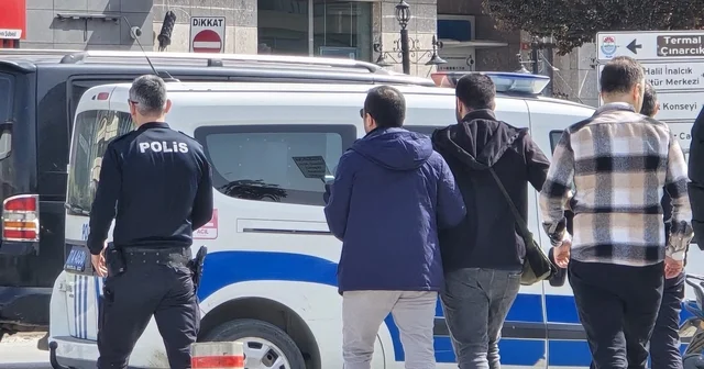 Yalova da izinsiz fotoğraf çeken şahsa meydan dayağı Yalova Haberleri