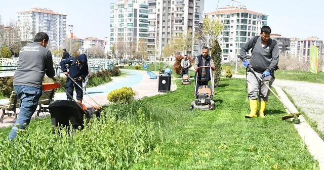 Yeşilyurt ta park ve yeşil alanlarda bakım ve onarım çalışması Malatya Haberleri