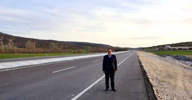 AK Parti li Dönmez, Eskişehir Seyitgazi kara yolunda yürütülen çalışmaları inceledi Eskişehir Haberleri