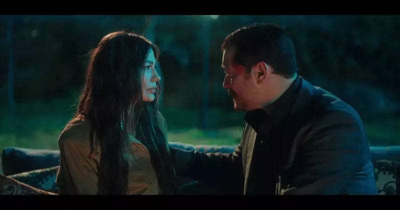 Eşref, baba olacağını öğreniyor