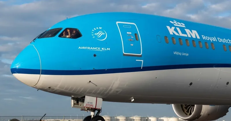 Bilete 2 buçuk milyon TL harcadıktan sonra uçağa alınmadılar