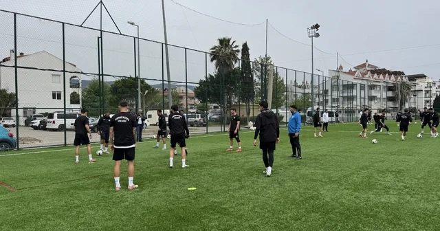 Marmaris Yat Marin MFK, Y.Çivril Belediyespor maçının hazırlıklarını sürdürdü Muğla Haberleri