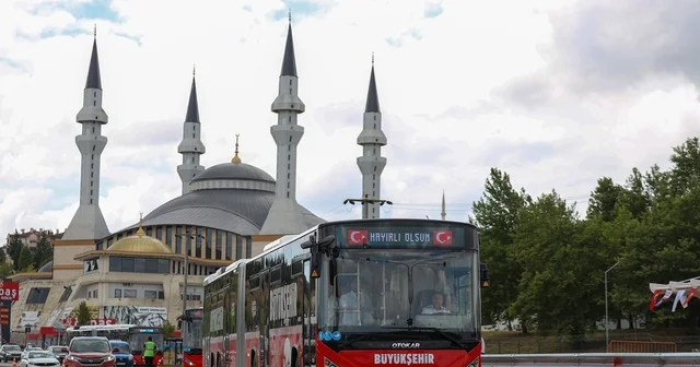 Sakarya da metrobüs için ücretsiz test dönemi sona eriyor Sakarya Haberleri