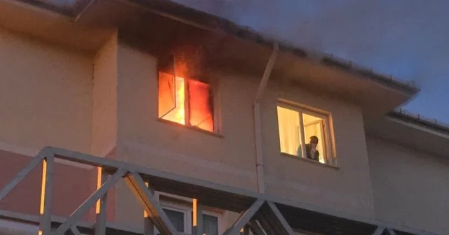 Edirne de apartman dairesinde korkutan yangın Edirne Haberleri