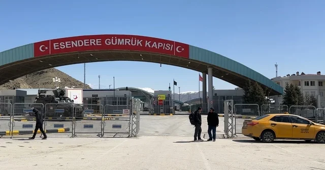 Esendere Sınır Kapısı nda güvenli geçiş mesaisi sürüyor Hakkari Haberleri