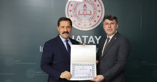 Vali Masatlı 2. Hatay Robot Yarışması nda görev alan ekibe başarı belgesi verdi Hatay Haberleri