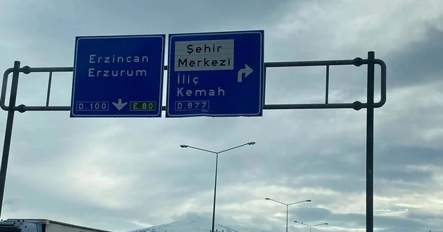 Refahiye yol ayrımındaki tabelada Kemaliye eksikliği tepki çekti Erzincan Haberleri